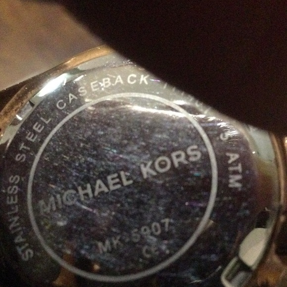 Michael Kors watch - Picture 3 of 5